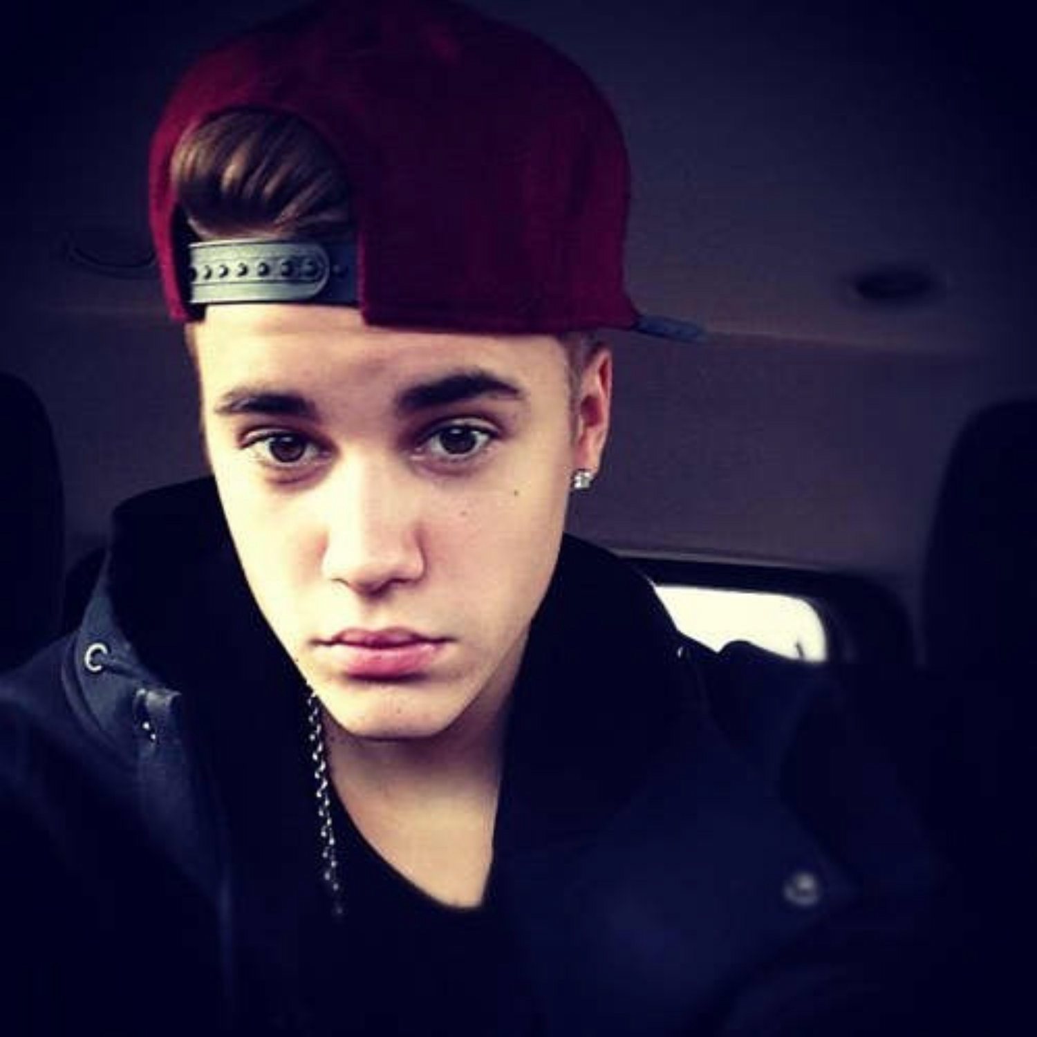 justin-bieber-2012-justin-bieber-32477757-1500-1500