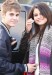Selena_Gomez_And_Justin_Bieber_In_Shopping_Center_At_LA_XOHR1G